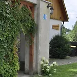 Gospodarstwo Goscinne Jesionowka Farma