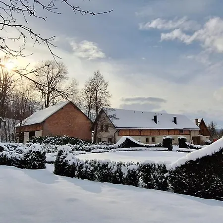 ファームステイ Gospodarstwo Goscinne Jesionowka Goworów