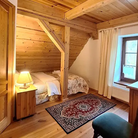 Gospodarstwo Goscinne Jesionowka 팜스테이