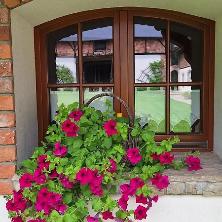 Gospodarstwo Goscinne Jesionowka 팜스테이